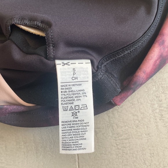 Old Navy Sports Bra Worn Once - Picture 5 of 5